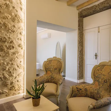 Отель Palacete Do Guerreiro Charme & Оливейра-ду-Ошпитал