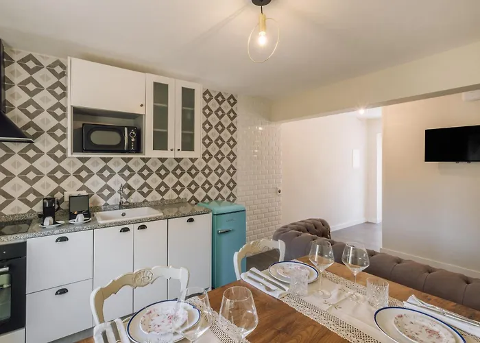 Palacete Do Guerreiro Charme & 5* オリヴェイラ・ド・オスピタル