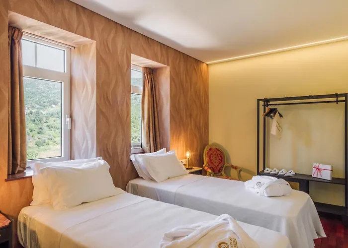 ホテル Palacete Do Guerreiro Charme & オリヴェイラ・ド・オスピタル