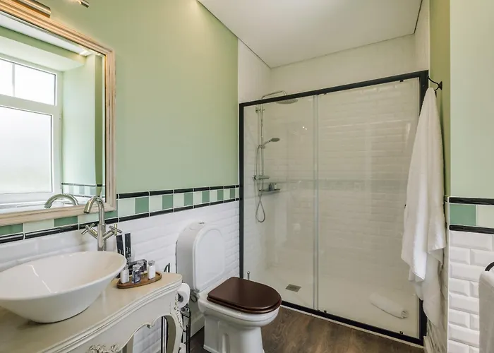 Palacete Do Guerreiro Charme & ホテル オリヴェイラ・ド・オスピタル